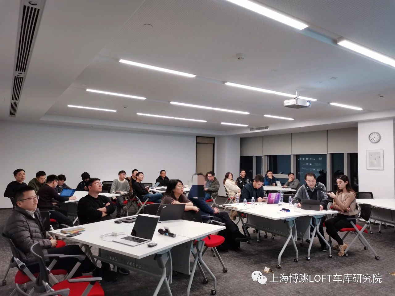 河东杭州LOFT车库专题会